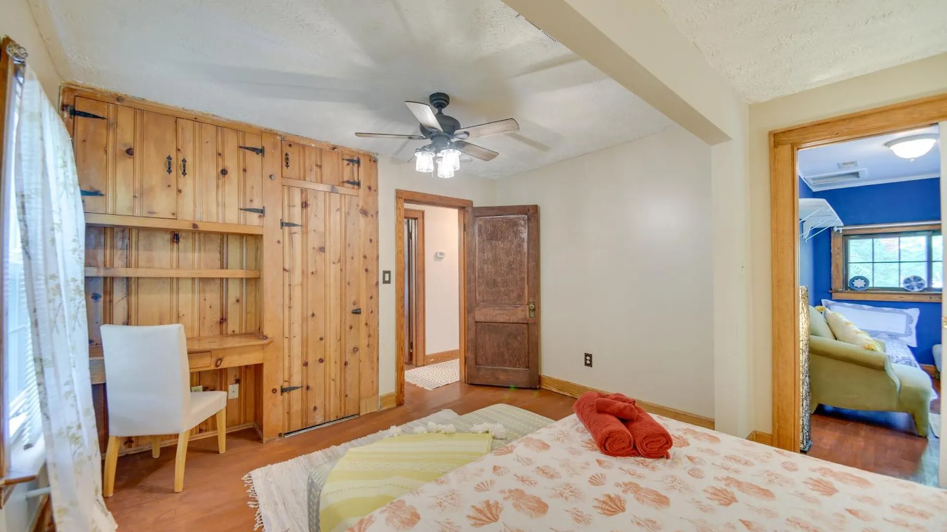 Charming Hampton Home About 7 Mi To Buckroe Beach!